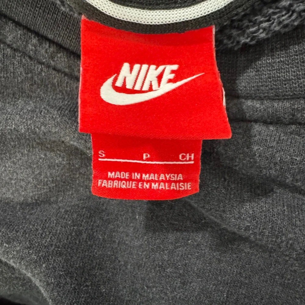 Nike sportswear crewneck